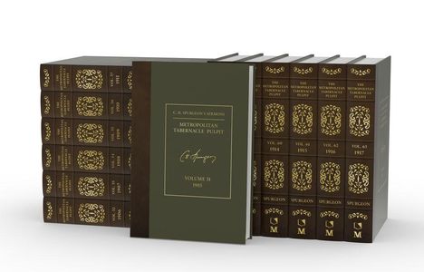Ein Bücherstapel mit Bänden von "The Metropolitan Tabernacle Pulpit", verziert mit goldenen Mustern.