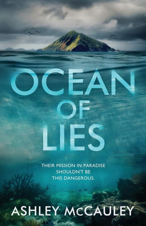 Ashley McCauley: Ocean of Lies, Buch