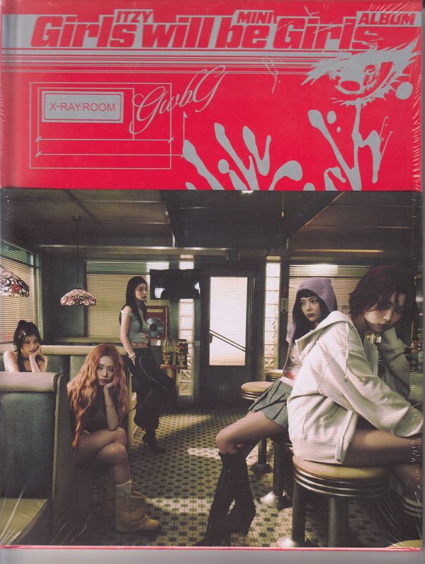 Itzy: Girls Will Be Girls (PHOTOBOOK Ver.) (1 CD und 1 Buch)