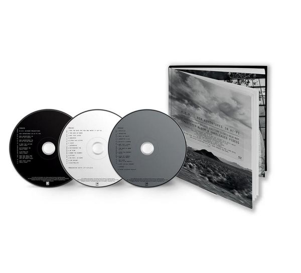 R.E.M.: New Adventures In Hi-Fi... (2 CDs, 1 Blu-ray Disc und 1 Buch)