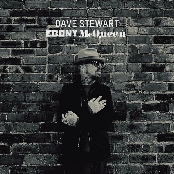 Dave Stewart: Ebony McQueen (Box S... (3 LPs, 2 Singles 7" und 2 MCs)