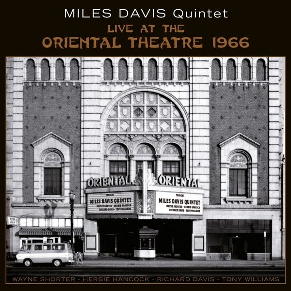 Miles Davis: Live At The Oriental Theatre 1966 (180g) (2 Vinyl-LPs)