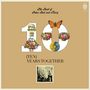 "The Best of Peter, Paul and Mary." "10 (TEN) YEARS TOGETHER." Große Ziffern mit Tier- und Blumencollagen. Unten ein Foto.