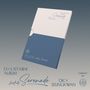 DXS 1ST MINI ALBUM, Serenade, DK x SEUNGKWAN. CD-Hülle, obere Hälfte weiß, untere blau mit eleganten Schriftzügen.