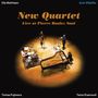 "New Quartet: Live at Pierre Boulez Saal". Vier Musiker, mit Saxophon, Trompete, Schlagzeug und Flügel, spielen auf einer Bühne.