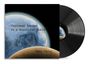 Text: "Violence Insane in a Beautiful World, Roger Taylor". Cover zeigt Planeten, Hintergrund ist schwarz. Vinyl-Schallplatte sichtbar.