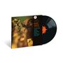 "Further Definitions", Benny Carter, Coleman Hawkins. Plattencover mit einem Musiker, schwarze Vinyl-Schallplatte.
