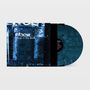 Text: „elbow sleep in the back“. Zwei blau marmorierte Schallplatten vor einem alten Holztor.