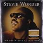 "Stevie Wonder: The Definitive Collection". Schwarzes Cover, Stevie trägt eine Brille, lächelt und schaut nach oben.