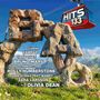 Texte: HITS 133, Clueso, Kamrad, Take That, Bruno Mars, Sarah Connor x Sido, Holly Humberstone, Robin Schulz feat. Bandit, Zara Larsson, Olivia Dean. Eine Seilbahn schwebt vor einer Berglandschaft.
