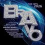 "The Hits 2026". Große, funkelnde "BRAVO"-Schrift. Namen wie Katy Perry, Bruno Mars, Zara Larsson in kleinerer Schrift.