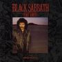 "BLACK SABBATH featuring TONY IOMMI" und "SEVENTH STAR". Ein Mann mit schwarzer Kleidung und lockigem Haar vor einer Landschaft.