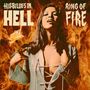 "Hillbillies in Hell" und "Ring of Fire" sind in großen Buchstaben abgebildet. Frau mit gelber Blume vor Flammenhintergrund.