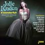 Text: Julie London, S'wonderful! Selected Singles 1955-1962. Sängerin im Abendkleid am Mikrofon, retro Stil.