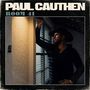 Text: "Paul Cauthen" und "Room 41". Ein Mann mit Hut lehnt an einer Wand neben einem Fenster.