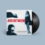 Text: "the GO-BETWEENS", "16 Lovers Lane". Cover mit drei Personen und einer Schallplatte.