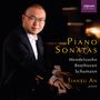 "Piano Sonatas. Mendelssohn, Beethoven, Schumann. Tianxu An, piano." Ein Mann in Anzug spielt am Flügel.