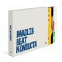 "Madlib Beat Konducta" in blauer Schrift auf einer Box, darin mehrere farbenfrohe Schallplatten-Hüllen sichtbar.