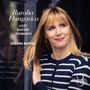 "Ruralia Hungarica", Liszt, Bartók, Dohnányi, Suzana Bartal. Porträt einer lächelnden Frau mit blonden Haaren.