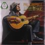 "PHIL CAMPBELL OLD LIONS STILL ROAR." Ein Mann mit Hut spielt Gitarre, sitzt entspannt mit geschlossenen Augen.