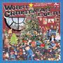 „Worst Christmas Ever!“ steht in großen Buchstaben über einem chaotischen, verspielten Weihnachtszimmer voller Figuren und Dekorationen.