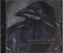 „KRAIG GRADY, Crow on the Dark Side of Glass.“ Eine kunstvolle Illustration eines Raben mit glänzendem Gefieder.