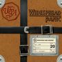 Text: "Widespread Panic Archives", "Vail 1996", "Garton's", "Vail, Colorado", "Release #20". Koffer mit Gurten, industrieller Look.