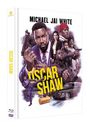 "MICHAEL JAI WHITE", "OSCAR SHAW". Illustration mit bewaffneten Menschen, Auto und großer Patronenhülse.