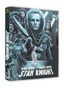 "STAR KNIGHT" in großen Buchstaben. Illustrationen von Rittern, einer Frau im Wasser und einem Mann im Raumanzug.