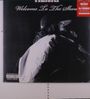 Text: „Welcome To The Show“, „'INFINITE' DJ PREMIER“. Schwarz-weißes Bild einer Person im Profil mit Basecap und Jacke.