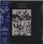 "In a Glass House", "Gentle Giant", "2026 Remixed & Remastered", 2 Disc Set, Blu-ray & CD. Schwarz-weißes abstraktes Kunstwerk.
