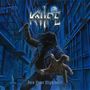 „KNIFE“ und „Into Your Nightmare“. Dunkle Gestalt in einer Gasse, mit Blitz und Vollmond im Hintergrund.