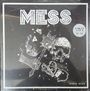 Text: "MESS”, “SINGLES & EP'S 20-22”, “SOMOS MESS”. Illustration eines Schädels mit stachelbesetztem Knüppel.