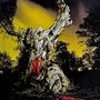 Ein verdrehter toter Baumstumpf im Vordergrund, rotes Inneres, mit einem düsteren gelb-schwarz bewölkten Himmel in einer Illustration.