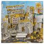 Collage mit Texten: "King Gizzard & The Lizard Wizard" und "with Mild High Club", bunte Häuser im Hintergrund.