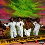 "Proceed With Caution" steht auf einem Band. Illustration von vier rennenden Männern in Weiß, zornige grüne Wolkengesichter.