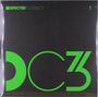 "DEFECTED CLASSICS 3" steht oben in grün. Unten sind die Zahlen "DC 3" prominent in grün auf schwarzem Hintergrund.