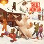 "Aesop Rock & Blockhead Trouble Mountain" oben rechts. Illustration: Polarbär mit Eule, Menschen beim Skifahren, Hubschrauber.