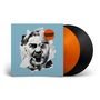Text: "MASSEN DEFEKT" auf einem orangen Kreis. Collage eines schreienden Gesichts auf blauem Hintergrund. Schwarze und orangefarbene Schallplatten.