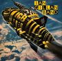 "Ian Gillan Band" und "Clear Air Turbulence" sind prominent. Ein futuristisches, gelbes Raumschiff fliegt durch den Himmel.