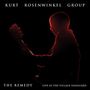 „Kurt Rosenwinkel Group“, „The Remedy“, „Live at the Village Vanguard“. Silhouette eines Gitarristen in Rot-Schwarz.