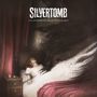 "SILVERTOMB" und "THE INTERPRETATION OF NIGHTMARES". Eine dunkle Gestalt schwebt über einer erschrockenen Person im Bett.