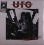 "UFO" oben in großen roten Buchstaben, "Ain't Misbehavin'" unten handschriftlich. Eine Frau in einem Cockpit.