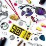 Text: „SLOT“ und „DRY SWALLOW“. 
Verschiedene Objekte wie Münzen, Sonnenbrille, Zigarettenstummel und bunte Streudekoration.