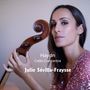 "Haydn Cello Concertos Julie Sévilla-Fraysse." Eine Frau hält ein Cello und blickt nachdenklich zur Seite.