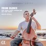 "FROM SILENCE" steht groß auf dem Cover. Ein Mann spielt ein Streichinstrument am Strand bei Sonnenuntergang.