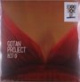 Text: "GOTAN PROJECT BEST OF". Oben links ein Logo. Bild zeigt roten Stoff auf beigem Hintergrund.