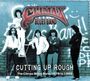 "Climax Blues Band" in kunstvollen Buchstaben über fünf Männern in 70er-Jahre-Kleidung vor einer Backsteinmauer.