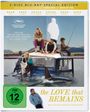 Oben: „2-DISC BLU-RAY SPECIAL EDITION“. Unten: „the LOVE that REMAINS“. Menschen auf einem Auto im Wasser mit einem Wal.