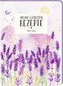 "MEINE LIEBSTEN REZEPTE" und "Hölker Verlag". Aquarell mit lila Lavendelblumen, Schmetterlingen und gelben Punkten.